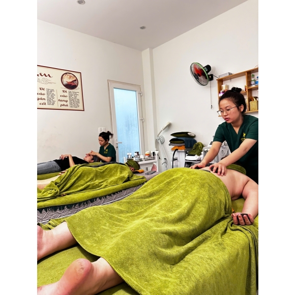 Trị liệu cổ vai gáy, Xoa bóp bấm huyệt, Giác hơi bài hàn, Gội đầu dưỡng sinh, Siết eo giảm béo Trung Hoa